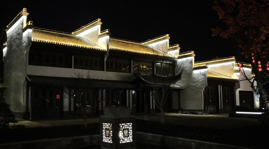 LED投光灯.jpg LED投光灯.jpg