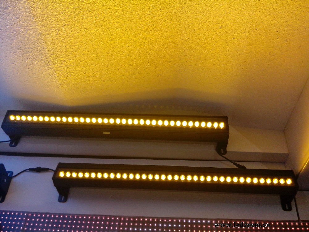 在亮化工程中LED洗墙灯跟投光灯相比有起到什么样的作用和优势